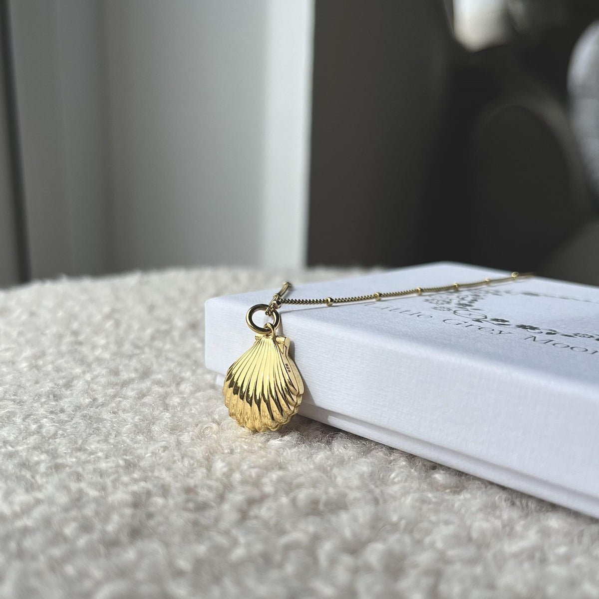 Gold Shell Locket Necklace – Little Grey Moon