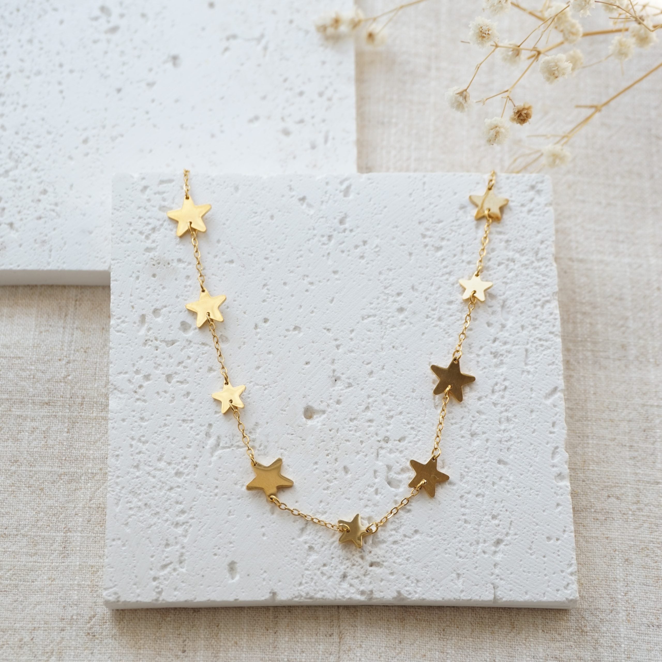 gold starburst necklace