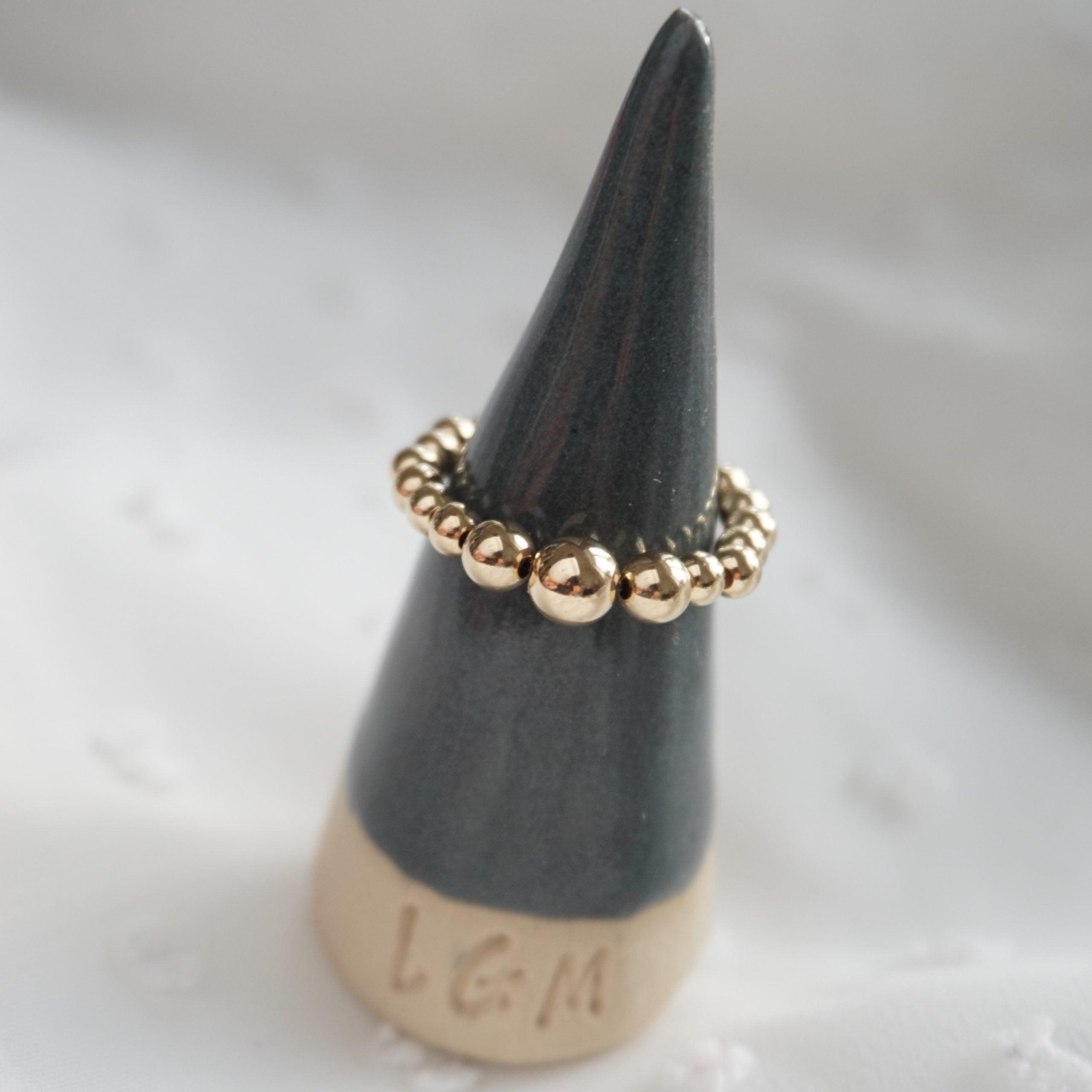 gold plain stretch ring