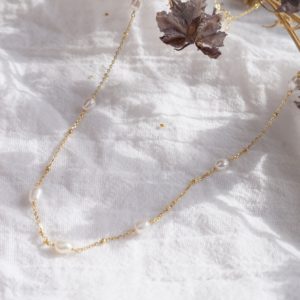 gold freshwater pearl necklace