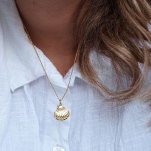 gold shell locket necklace
