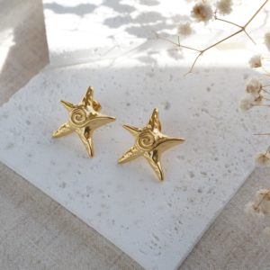 gold starfish stud earrings