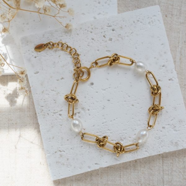 gold pearl link chain bracelet