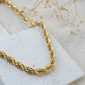 gold maxi rope chain necklace